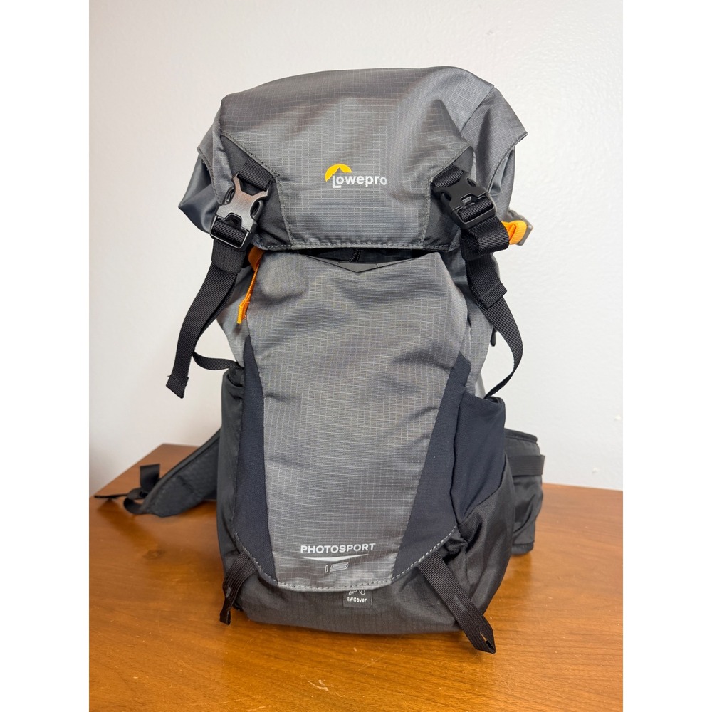 Lowepro PhotoSport BP 15L AW III, Hiking Camera Backpack with Side Access EUC
